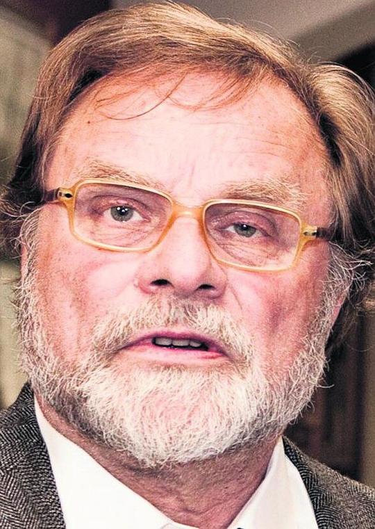 拉斯·克努森 Lars Knutzon