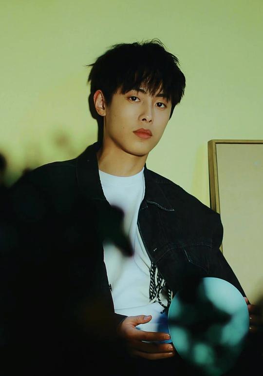 董子凡 Zifan Dong