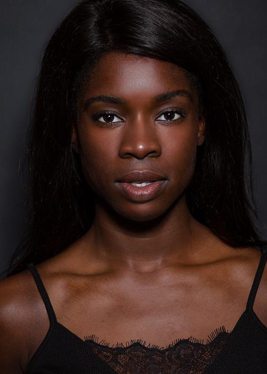 菲斯·奥莫 Faith Omole