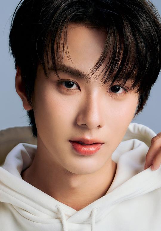 沃拉蓬·瓦罗尔 Worapong Walor