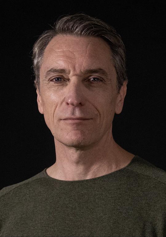 詹姆斯·吉布林 James Giblin