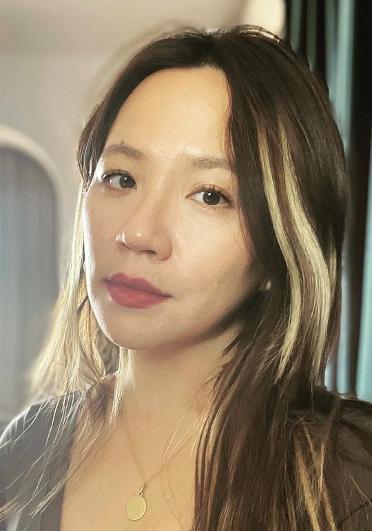 韩轶 Yi Han