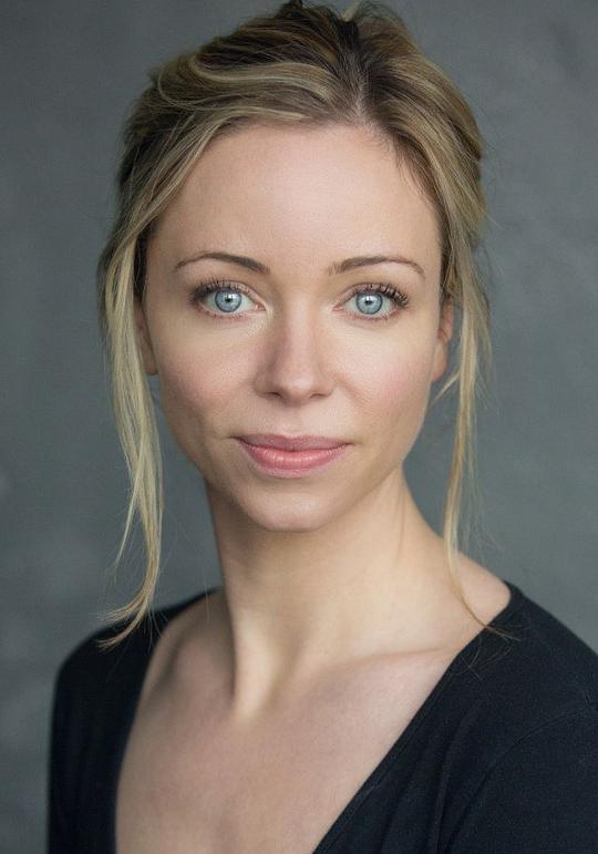 安东尼亚·金利 Antonia Kinlay