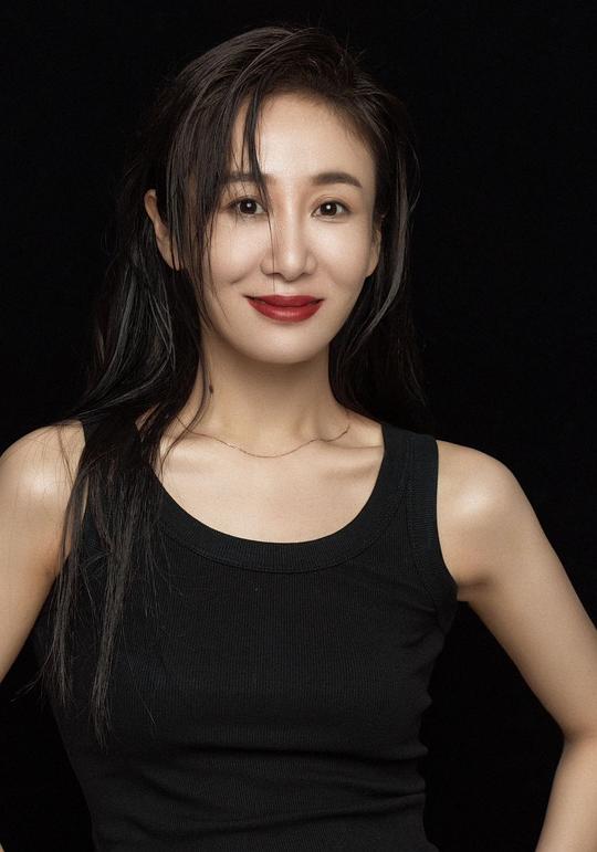丁子迪 Zidi Ding