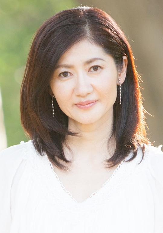 古村比吕 Hiro Komura