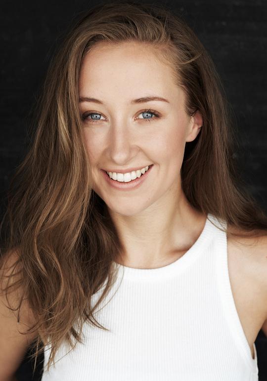 艾琳·多尔蒂 Erin Doherty