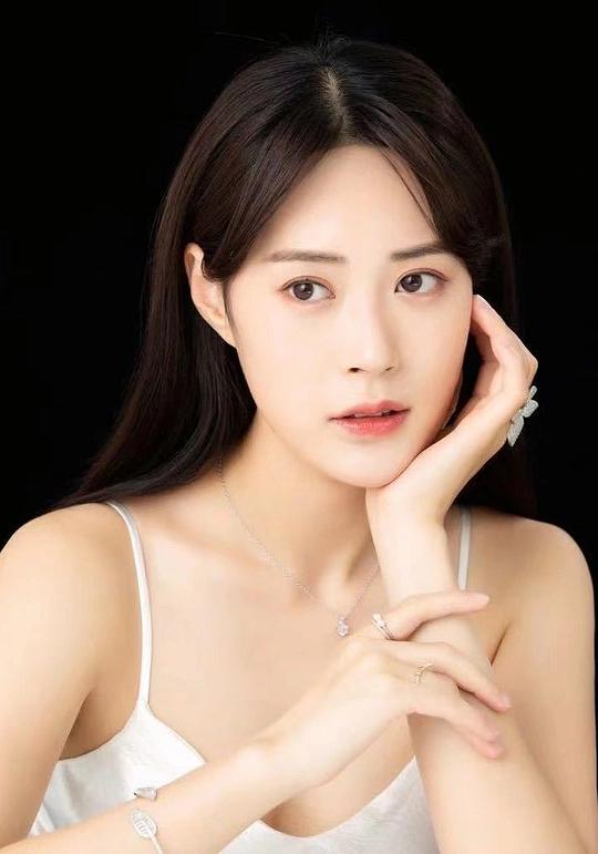 赵翌萌 Yimeng Zhao
