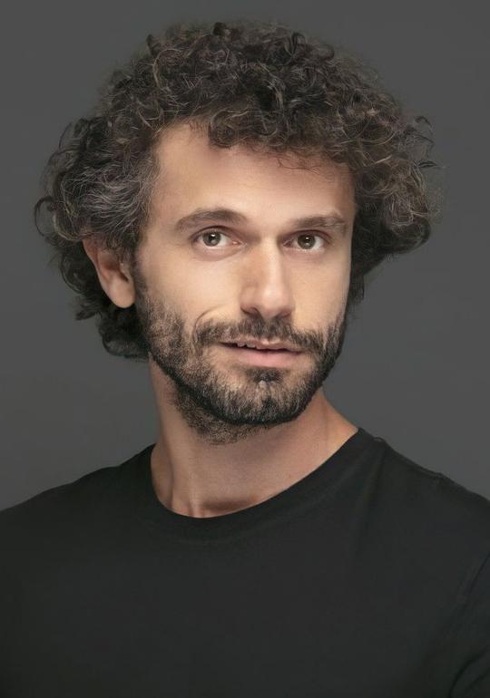 伊吉特·基拉兹 Yigit Kirazci
