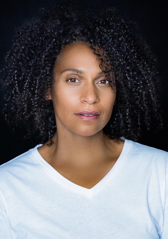 玛妮·布伦顿 Marnie Brunton