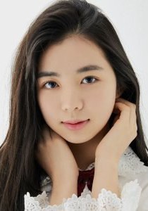 尹彩恩 Chae-Eun Yoon