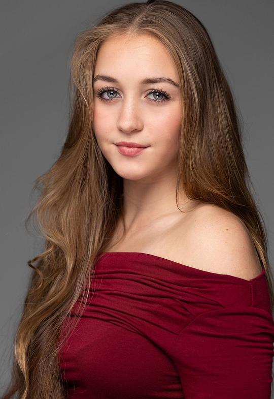 弗雷娅·卡拉汉 Freya Callaghan