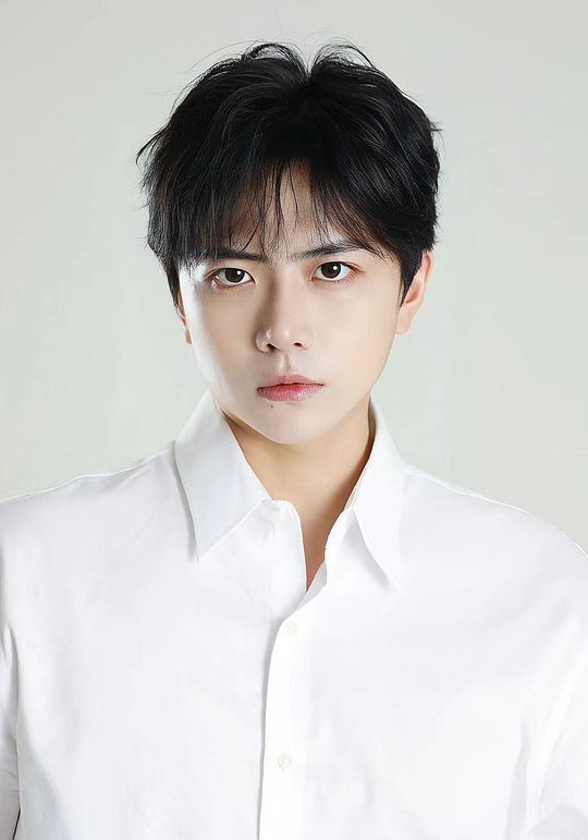 龚毅星 Yixing Gong