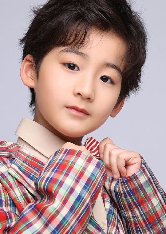 邹舟恩启 Zhouenqi Zou