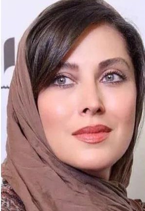 马赫塔卜·卡拉马蒂 Mahtab Karamati