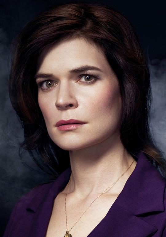 贝琪·勃兰特 Betsy Brandt