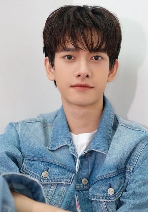 阿南塔德杰·索德希 Anantadej Sodsee