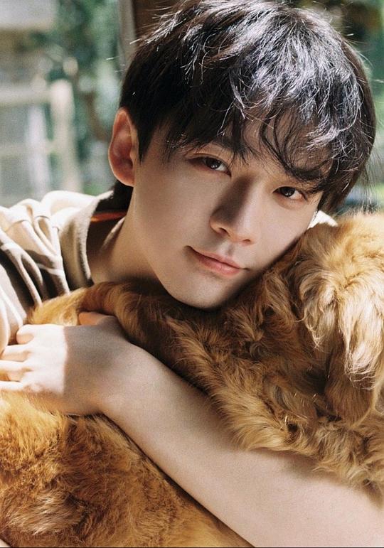 张宸逍 Chenxiao Zhang