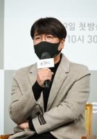 姜率 Kang Sol