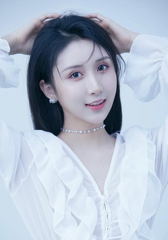 解安琪 Anqi Xie