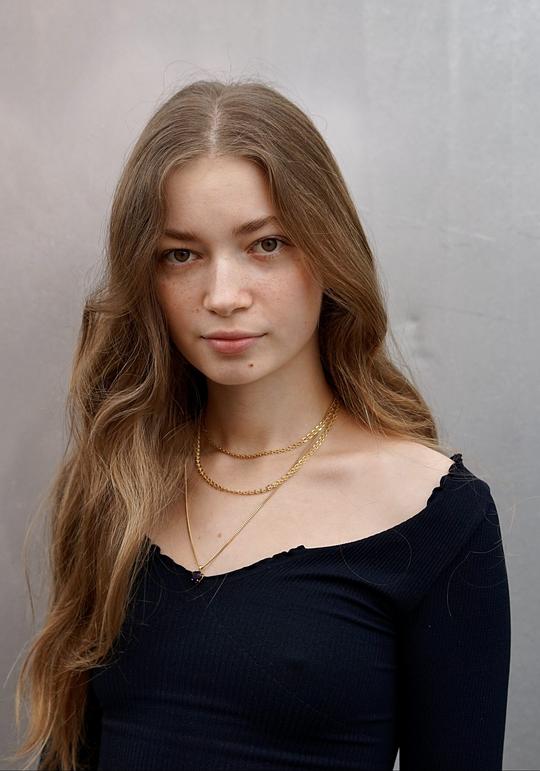 克谢尼娅·德弗里恩特 Ksenia Devriendt