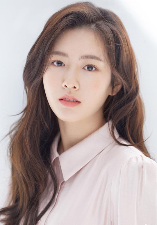 闵秀华 Min Soo Hwa