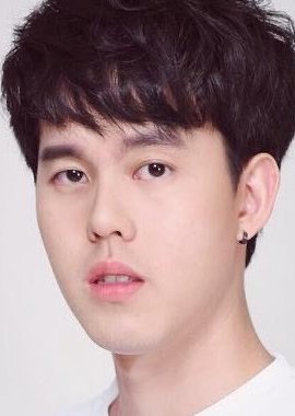 苏帕纳·苏金达 Supanut Sudjinda