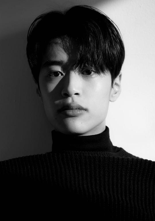 韩逵旼 Gyu Min Han