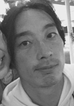 内崎努 Tsutomu Uchigasaki