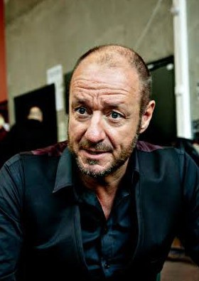 奥伊斯坦·卡尔森 Øystein Karlsen