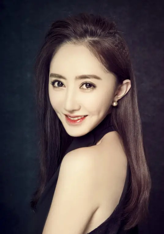 梁曦文 Xiwen Liang