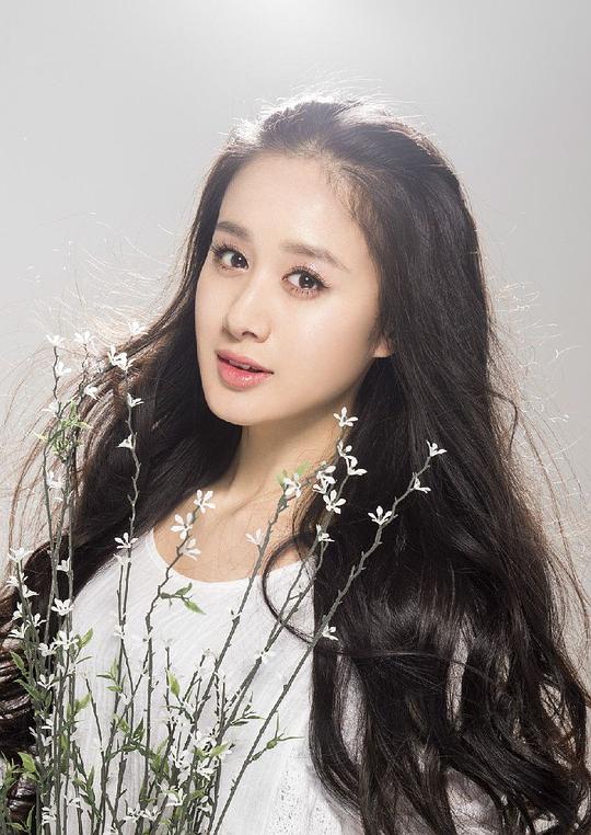 王子伊 Ziyi Wang