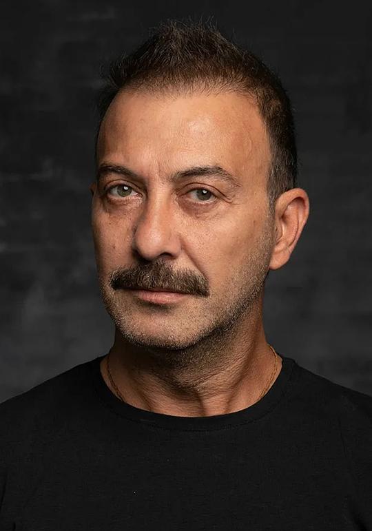 哈坎·耶尔马兹 Hakan Yilmaz