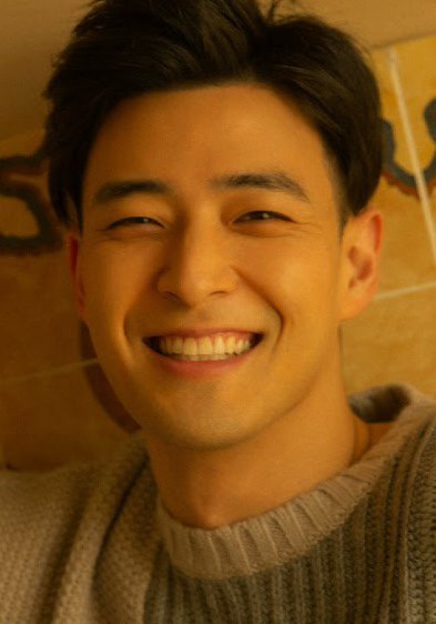 李铢衔 James