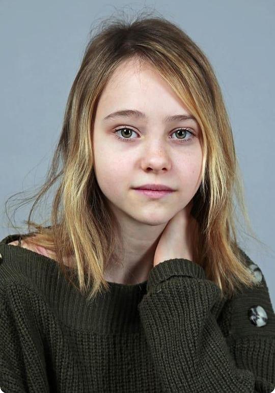 泰西亚·卡利尼娜 Taisya Kalinina