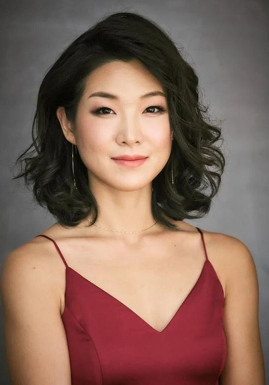 卡拉·金 Karla Suyeon Kim