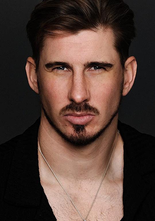 汤姆·克拉克 Tom Clark