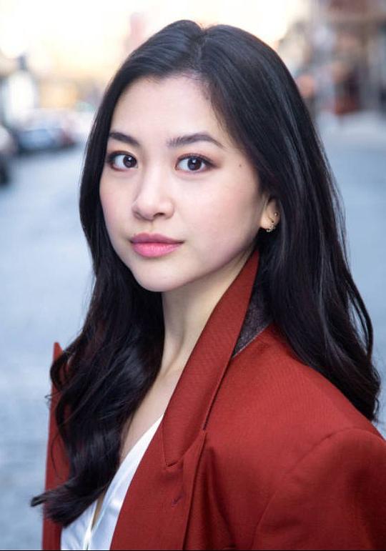 劳拉·索恩 Laura Sohn