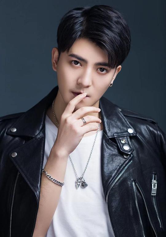 周煜非 Yufei Zhou