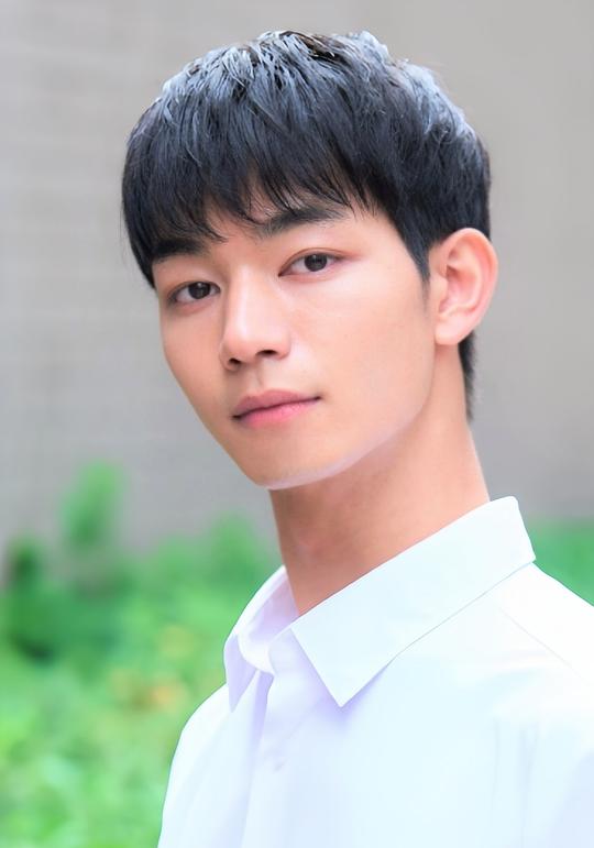 吉泽要人 Kaname Yoshizawa