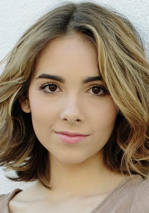 海利·普洛斯 Haley Pullos
