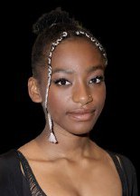 瓦内苏·萨穆尼耶 Vanesu Samunyai