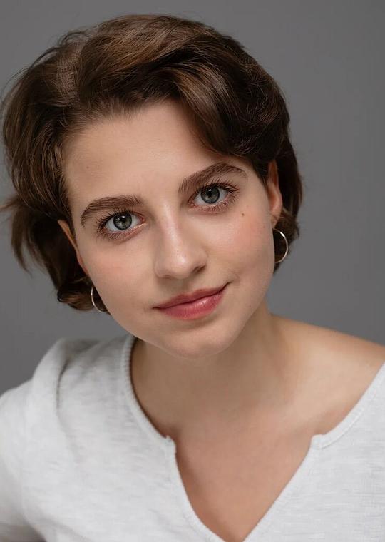 瓦列莉·莱多夫斯基 Valeriya Ledovskikh