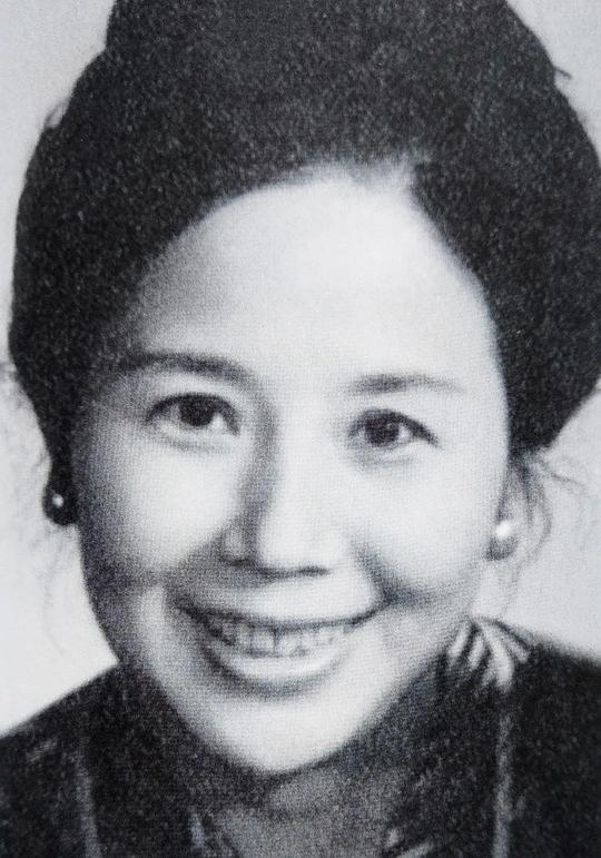 周以勤 Yiqin Zhou