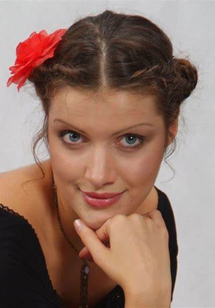 瓦莱里亚·卡伦尼科娃 Valeriya Kalennikova