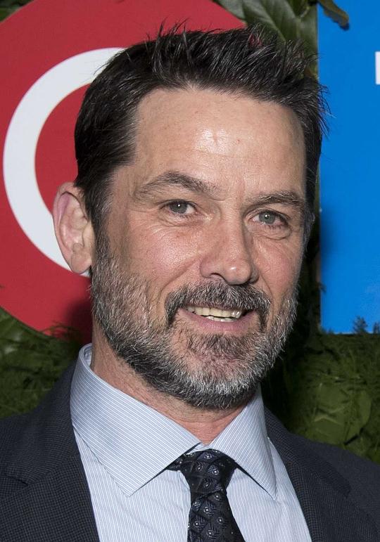 比利·坎贝尔 Billy Campbell