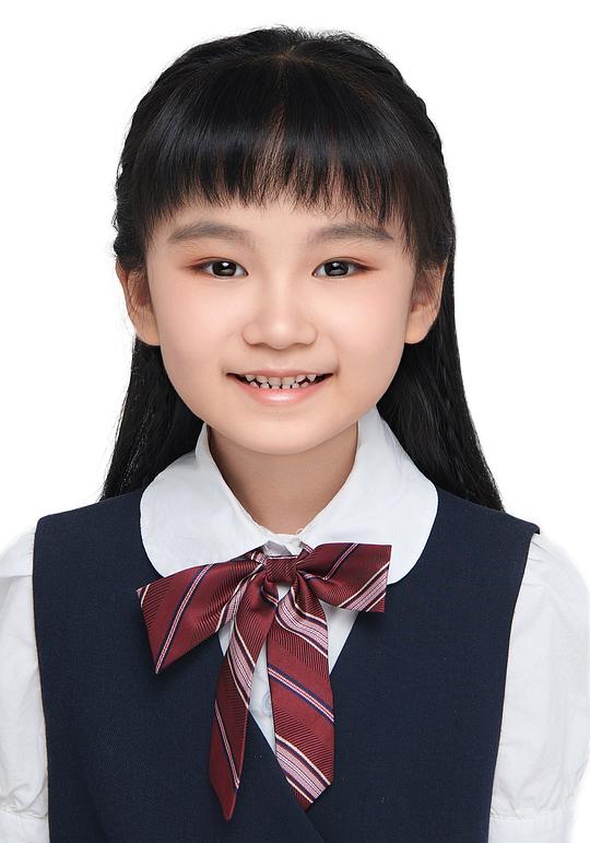 竺纯伊 Romy