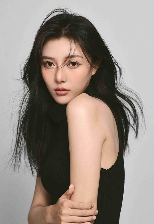 雷雨晴 Yuqing Lei