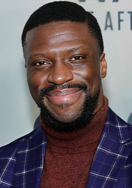 迈克尔·卢沃耶 Michael Luwoye