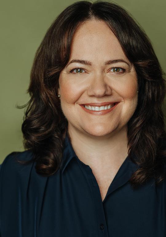 布朗温·史密斯 Bronwen Smith