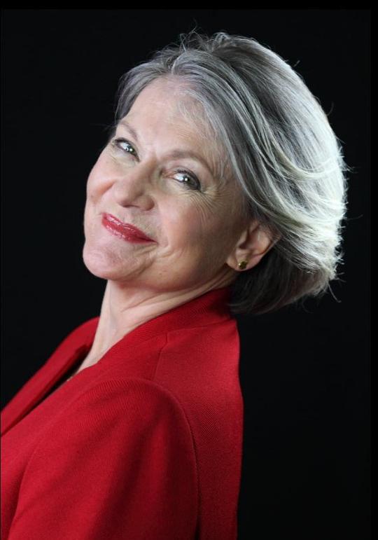 安妮·库克 Annie Cook